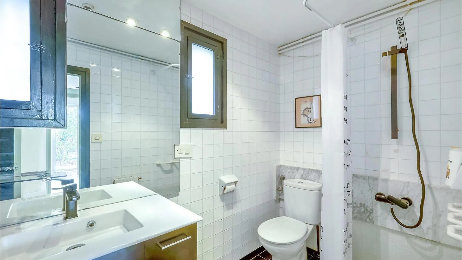 Pet Friendly Home In Breda With Kitchen Spain
